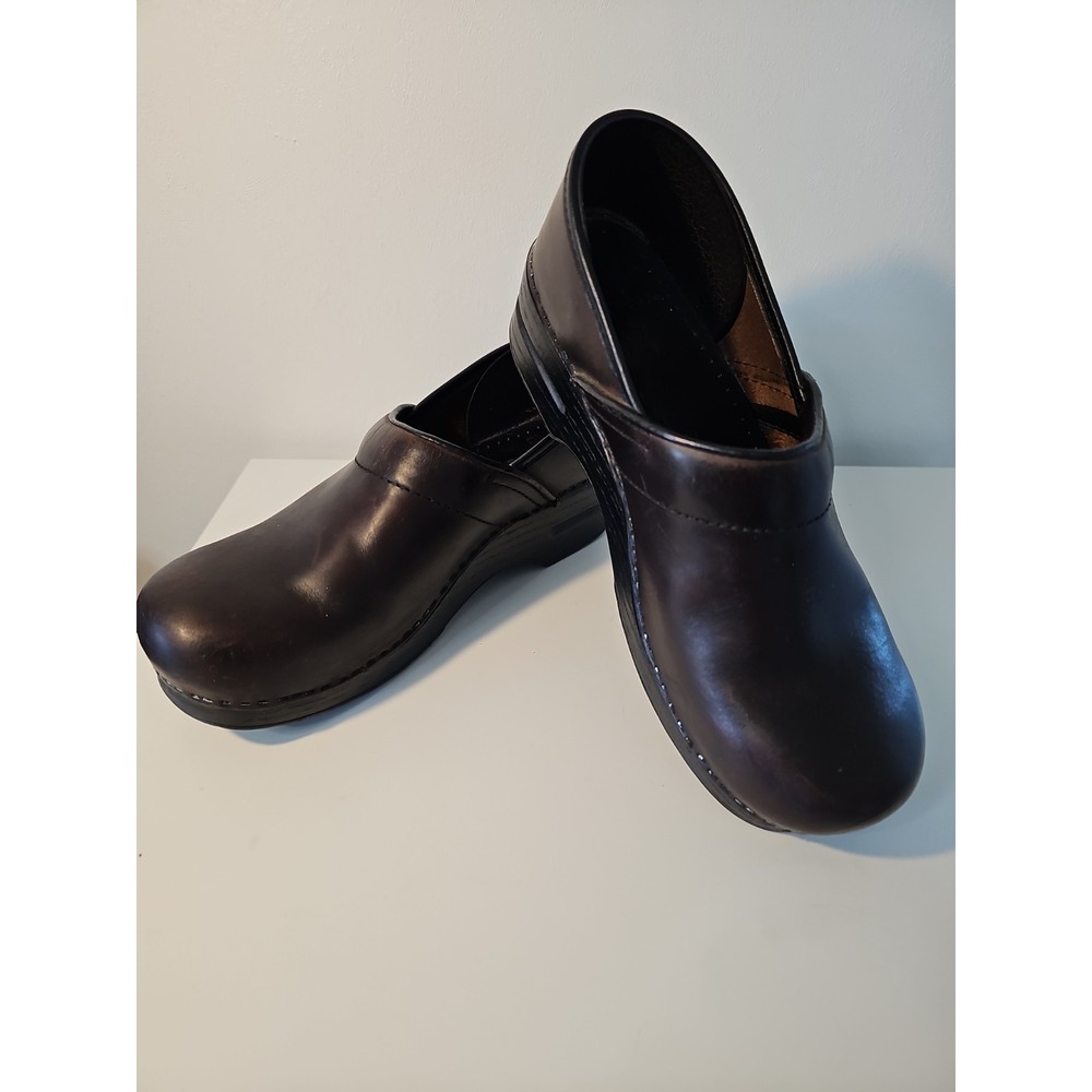 Dansko Professional Oiled Leather Clogs Antique Brown 40